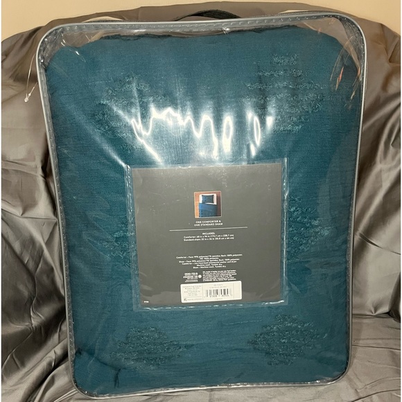 Tufted Diamond Crinkle Comforter & Sham Set - Threshold™ - Picture 5 of 6